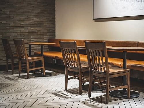 Our Best Advice for Choosing and Maintaining Food Court Furniture
